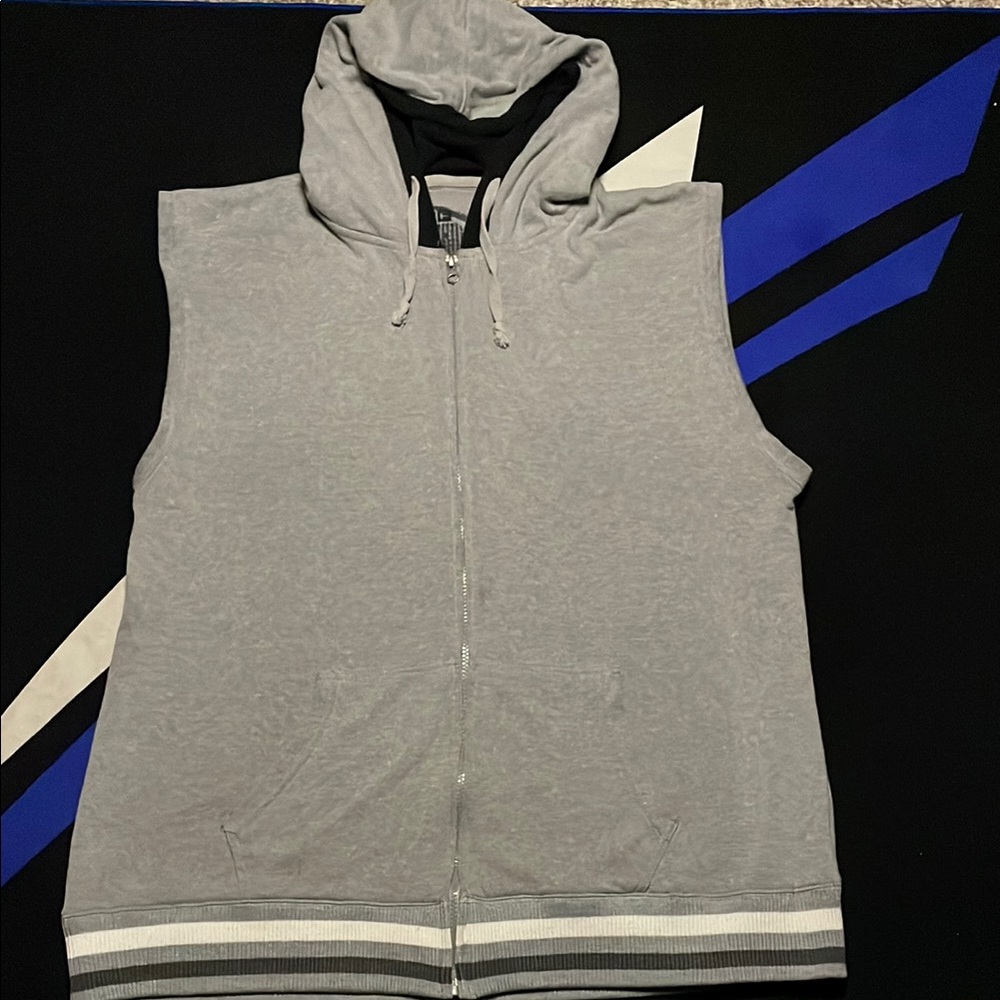 Gray Sleeveless Hoodie Vest